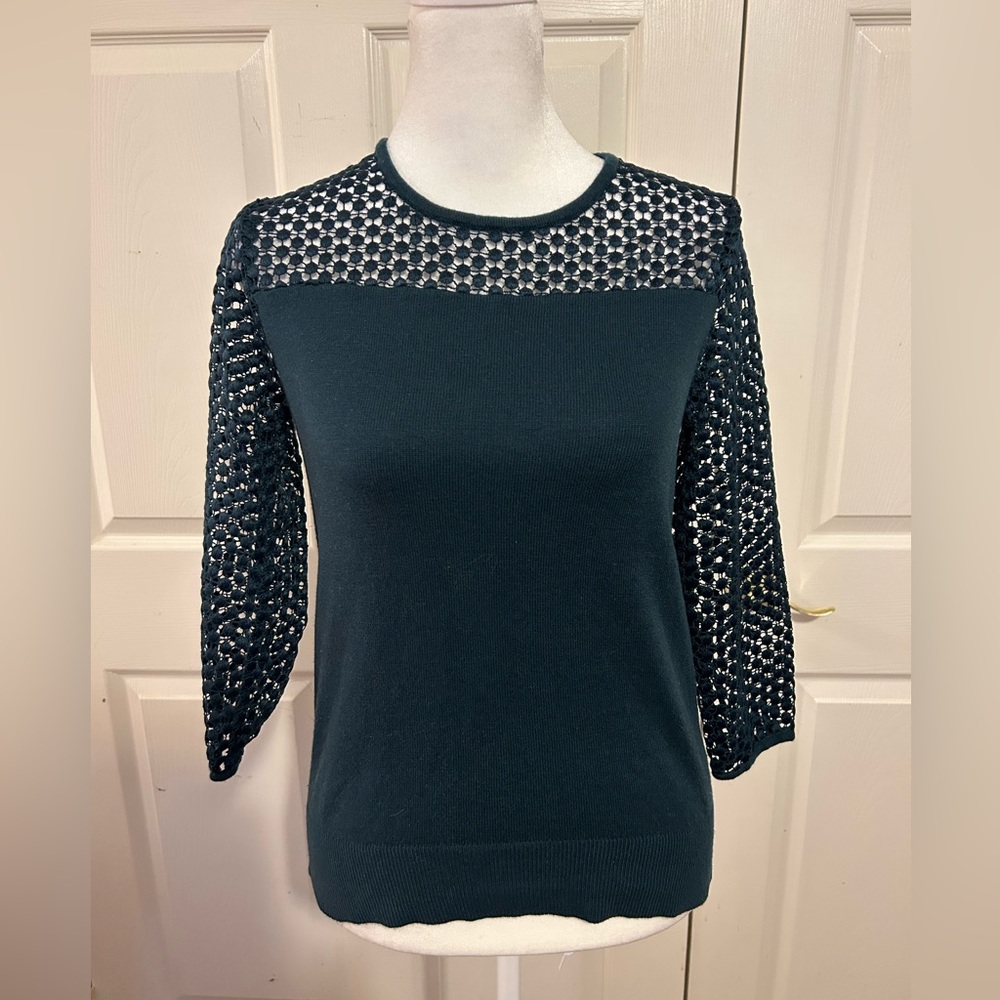 Loft deep green sweater with lace sleeves and yoke, XSP